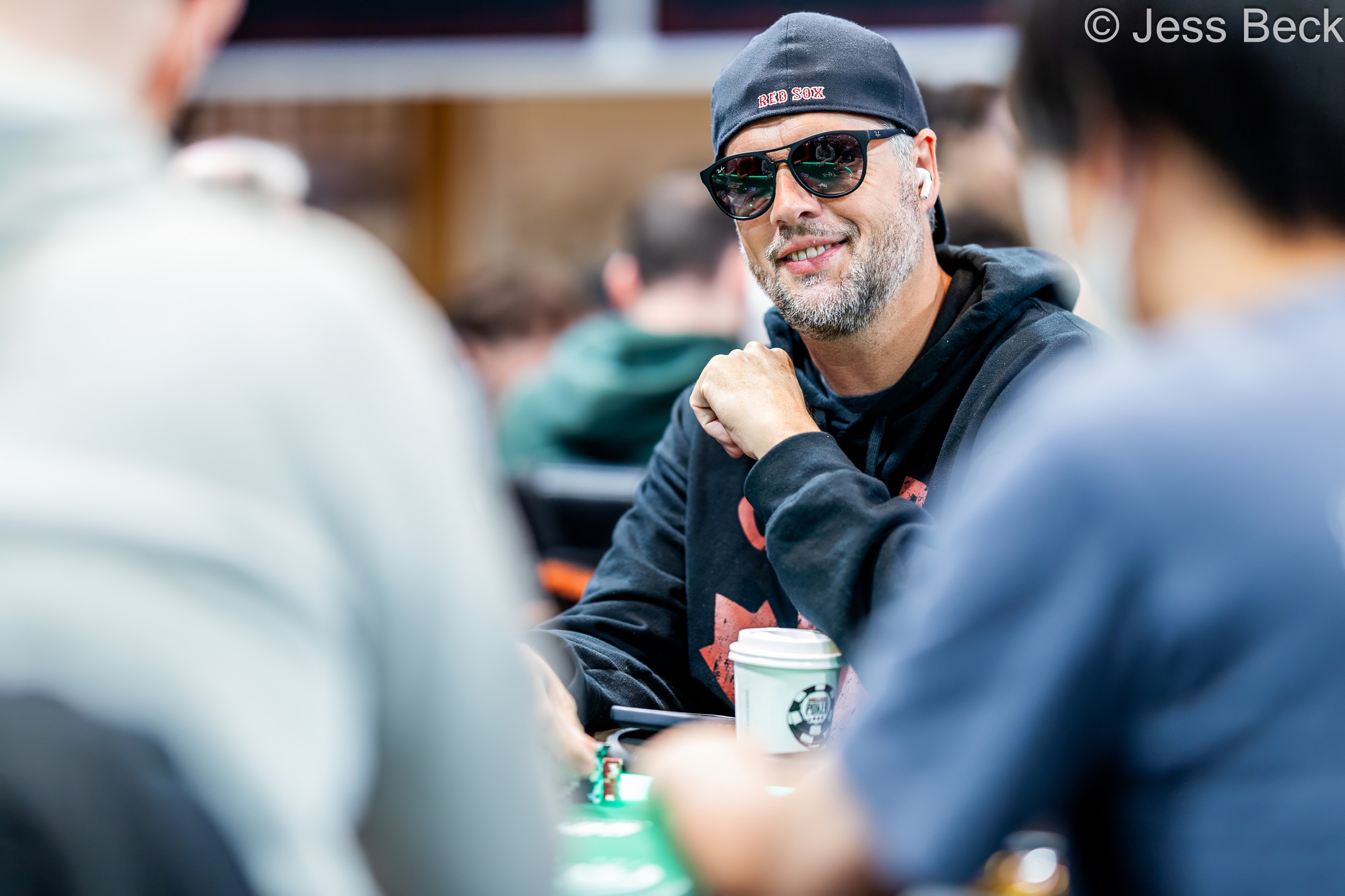 Brad Booth 时隔十余年重返WSOP主赛事：重生之路与现实考量 - 星际娱乐