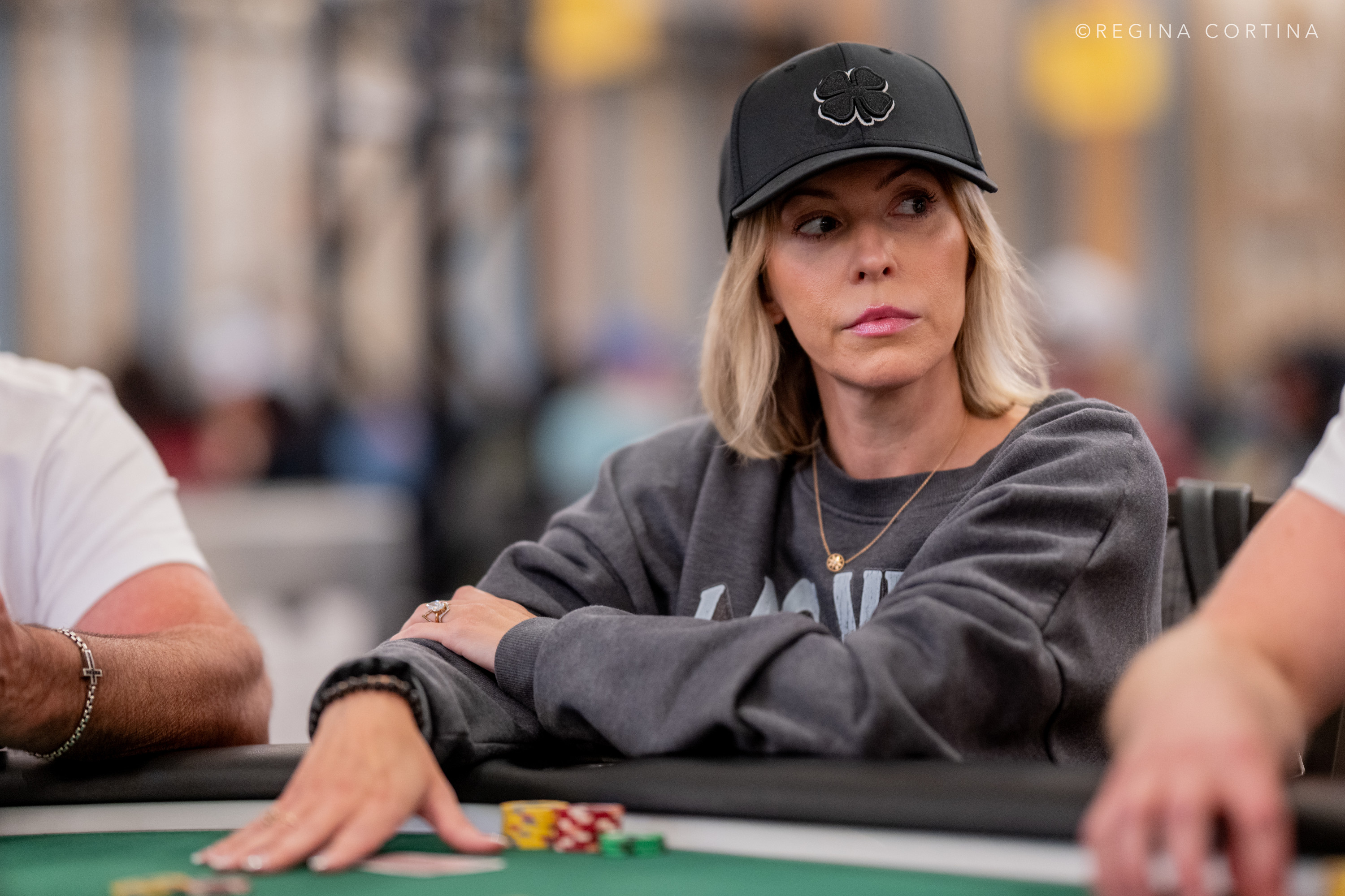 WSOP 主赛事惊天冷手：Set vs Set vs Aces 的三重对决 - 星际娱乐官网